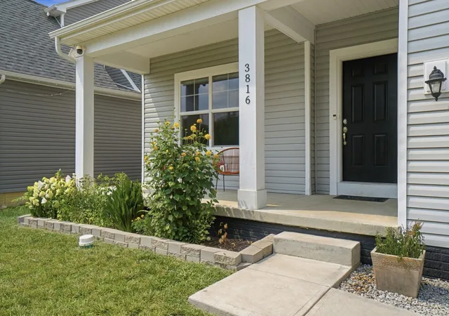 Photo 4 of Single family home for sale at 3816 Emmons Ave, Columbus, OH 43219 | MLS# 226026319 | Listing updated on 2026-09-15