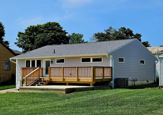 3rd image of 524 N Spring St, Logan, OH 43138 | MLS# 226030209