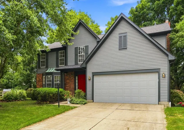Photo 3 of Single family home for sale at 578 Witham Ct, Columbus, OH 43230 | MLS# 226028575 | Listing updated on 2026-09-08