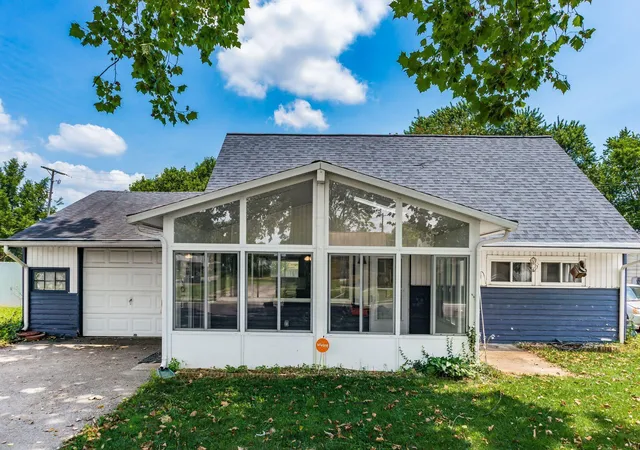 Photo 1 of Single family home for sale at 470 Virginia Cir W, Columbus, OH 43213 | MLS# 226026393 | Listing updated on 2026-09-08