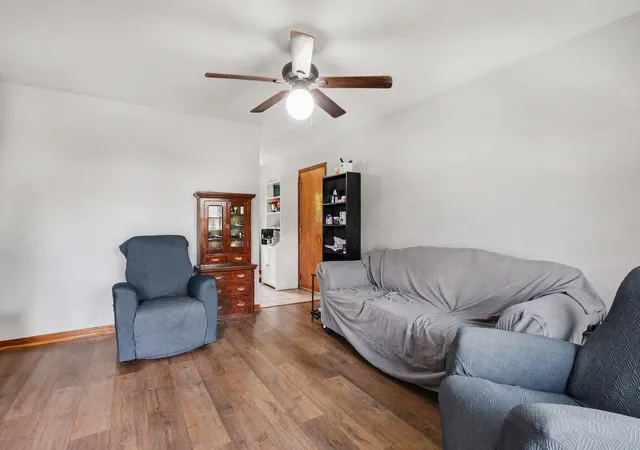 Photo 4 of Single family home for sale at 4715 Arnold Ave, Columbus, OH 43228 | MLS# 226026513 | Listing updated on 2026-09-21