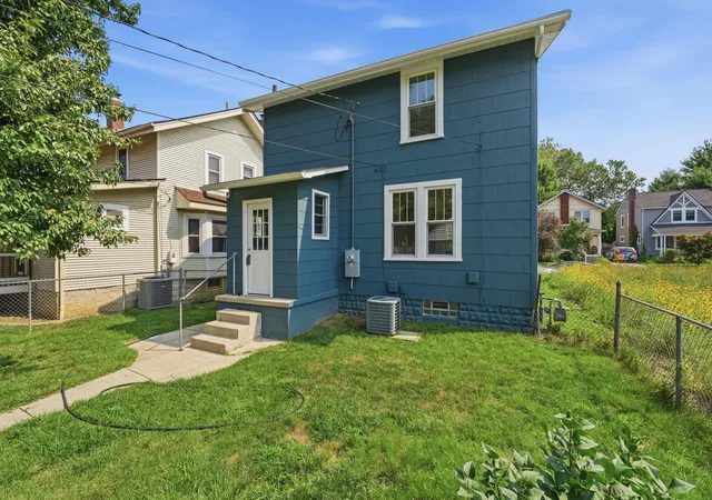 4th image of 486 E Weber Rd, Columbus, OH 43202 | MLS# 226026549