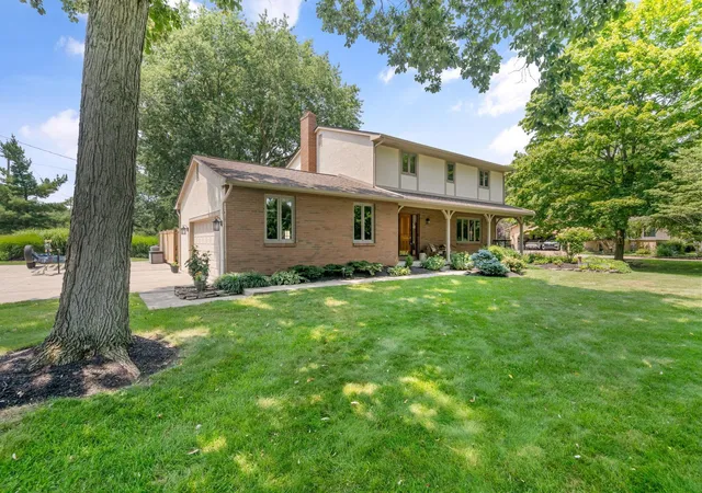 Photo 3 of Single family home for sale at 6990 Sunbury Rd, Westerville, OH 43082 | MLS# 226026499 | Listing updated on 2026-07-29