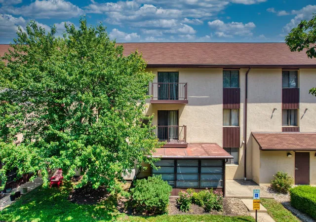 1st image of 3941 Karl Rd #319, Columbus, OH 43224 | MLS# 226026410