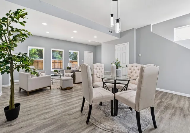 Photo 4 of Single family home for sale at 861 Old Leonard Ave #859, Columbus, OH 43203 | MLS# 226026377 | Listing updated on 2026-10-06