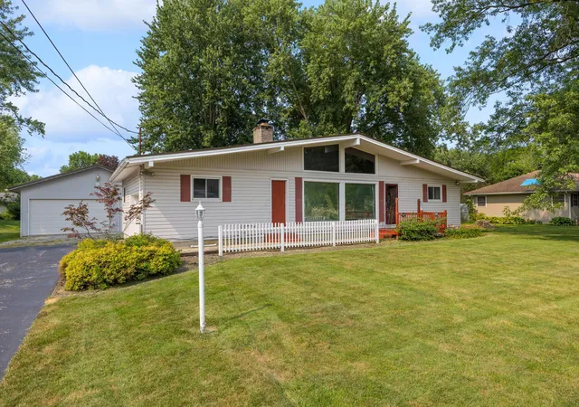 2nd image of 1120 Oakwood Rd, Marion, OH 43302 | MLS# 226026415