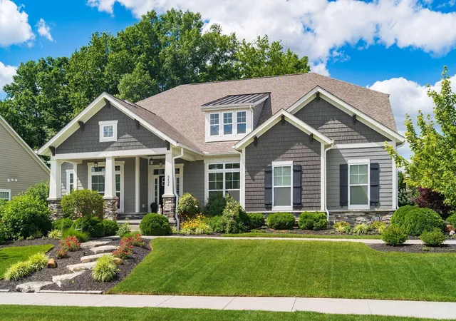 Photo 3 of Single family home for sale at 8494 Sandycombe Dr, New Albany, OH 43054 | MLS# 226026779 | Listing updated on 2026-09-25