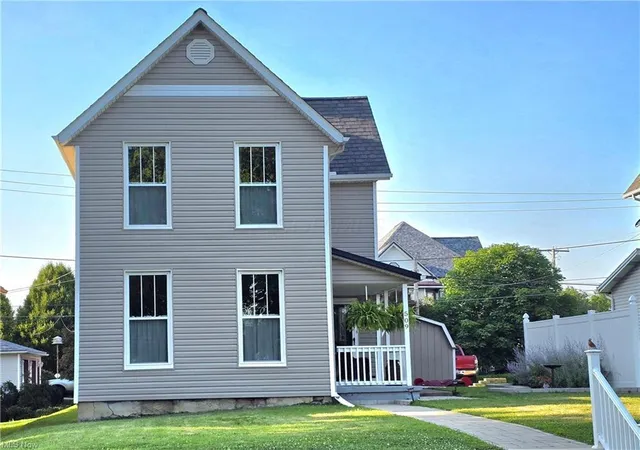Photo 2 of Single family home for sale at 509 Van Horn Ave, Zanesville, OH 43701 | MLS# 226026404 | Listing updated on 2026-07-29