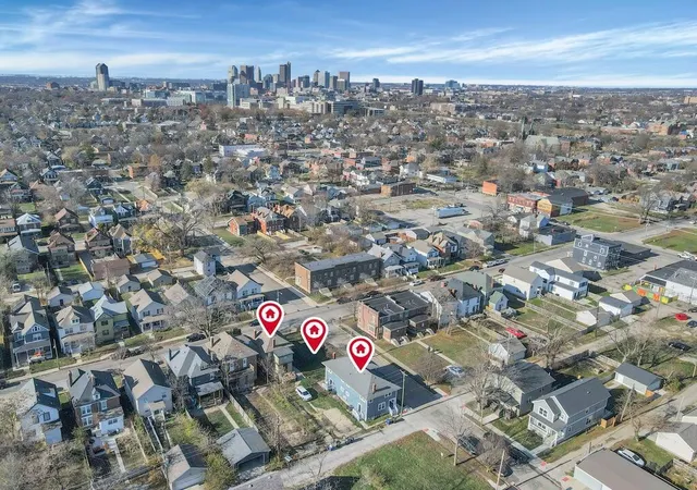 2nd image of 1085 1087 E Sycamore St, Columbus, OH 43206 | MLS# 226026846