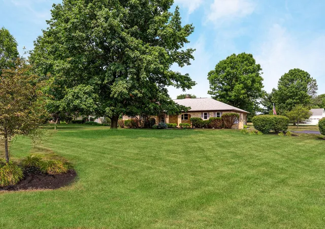 2nd image of 7252 Fox Den Ct Nw, Pickerington, OH 43147 | MLS# 226026591