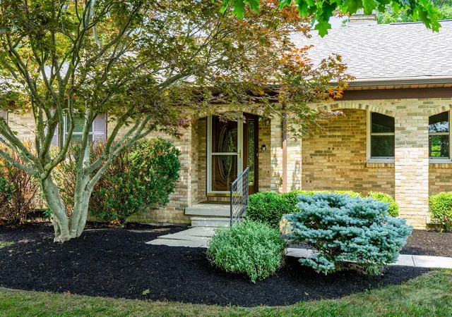 3rd image of 7252 Fox Den Ct Nw, Pickerington, OH 43147 | MLS# 226026591