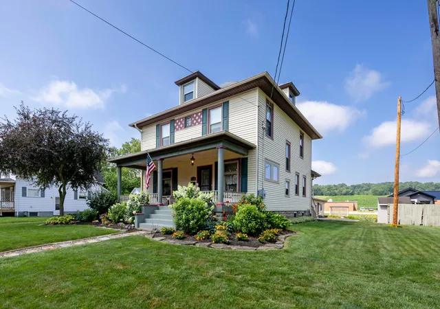 32nd image of 401 N Mount Vernon Ave, Loudonville, OH 44842 | MLS# 226026449