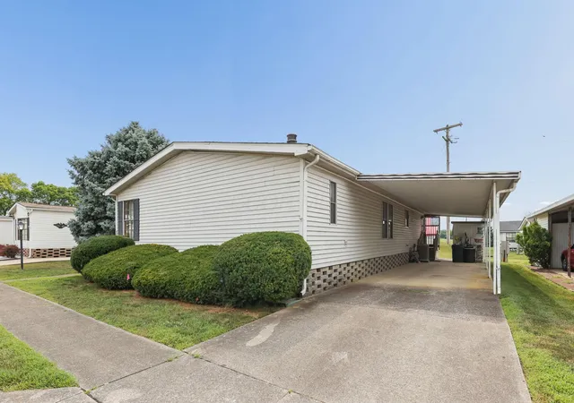 1st image of 4489 Nevada Dr W, Columbus, OH 43207 | MLS# 226026460