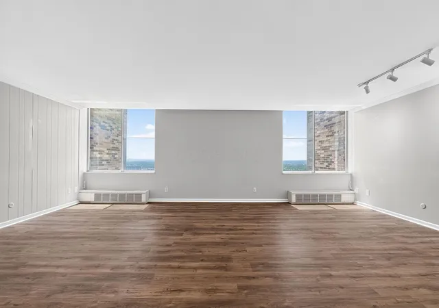 Photo 3 of Condo for sale at 1000 Urlin Ave #1415, Columbus, OH 43212 | MLS# 226027355 | Listing updated on 2026-10-19