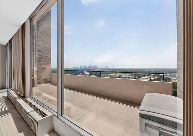 Photo 2 of Condo for sale at 1000 Urlin Ave #1509, Columbus, OH 43212 | MLS# 226027312 | Listing updated on 2026-08-31