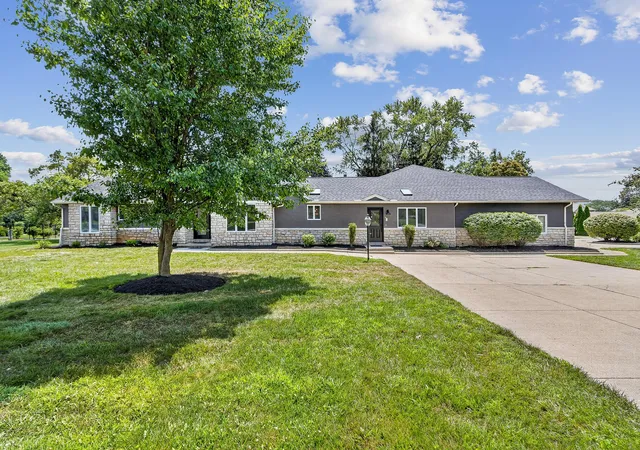 Photo 3 of Single family home for sale at 3781 Rushmore Dr, Columbus, OH 43220 | MLS# 226026752 | Listing updated on 2026-09-14