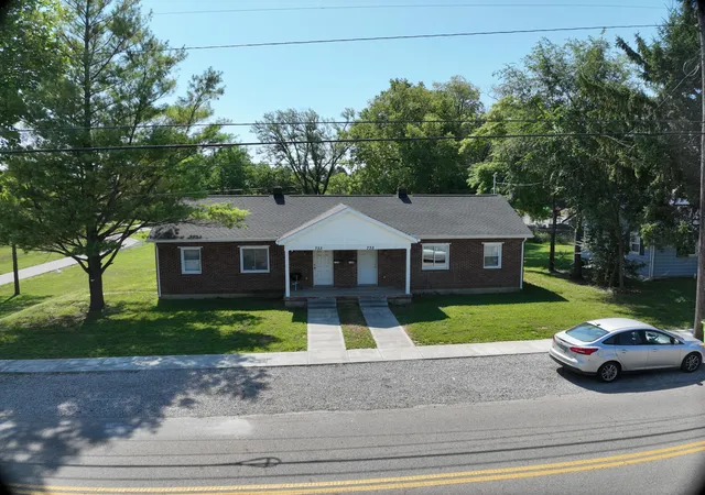 Photo 2 of Sale Pending at 733 W Oakland Ave, Washington Court House, OH 43160 | MLS# 226026688 | Listing updated on 2026-08-04