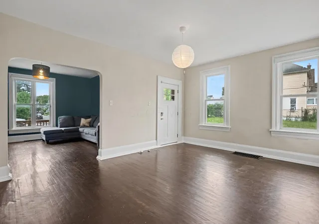 Photo 3 of Single family home for sale at 265 E Innis Ave, Columbus, OH 43207 | MLS# 226027661 | Listing updated on 2026-10-29