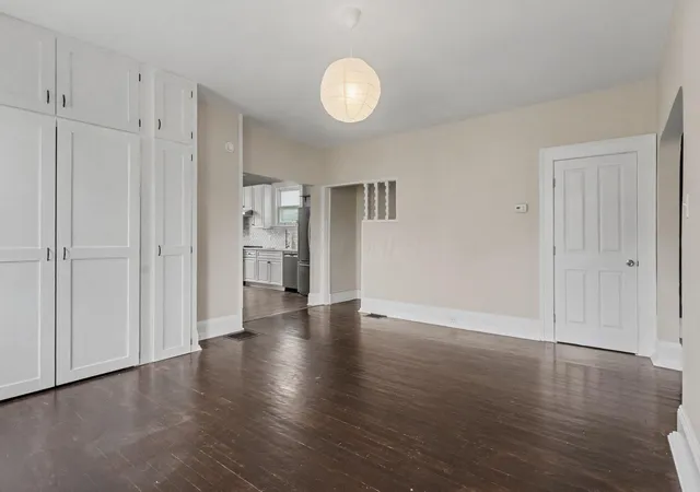 Photo 4 of Single family home for sale at 265 E Innis Ave, Columbus, OH 43207 | MLS# 226027661 | Listing updated on 2026-10-29