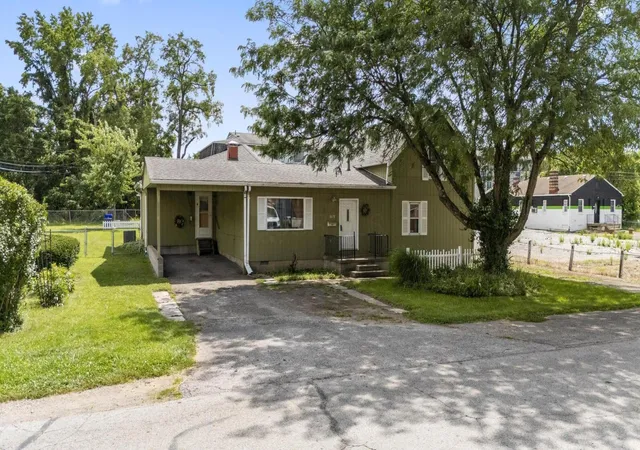 1st image of 1879 Dunbar Dr, Columbus, OH 43224 | MLS# 226030194