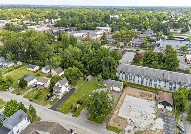 27th image of 1879 Dunbar Dr, Columbus, OH 43224 | MLS# 226030194