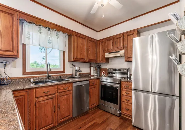 5th image of 450 Jeffrey Ln, Zanesville, OH 43701 | MLS# 226029134