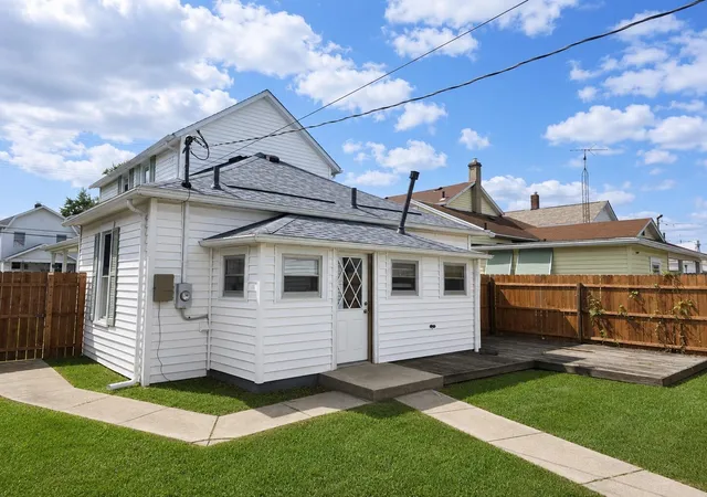 3rd image of 106 Snyder St, Springfield, OH 45504 | MLS# 226027851