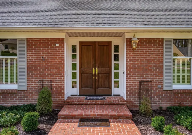 Photo 3 of Single family home for sale at 480 W Highland Dr, Zanesville, OH 43701 | MLS# 226029135 | Listing updated on 2026-09-19
