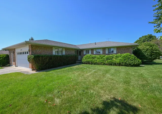 1st image of 670 Edgefield Dr, Marion, OH 43302 | MLS# 226029367