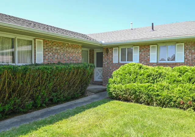 2nd image of 670 Edgefield Dr, Marion, OH 43302 | MLS# 226029367