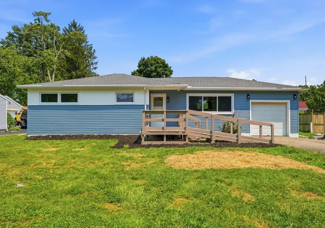1st image of 878 Oberlin Dr, Heath, OH 43056 | MLS# 226026653
