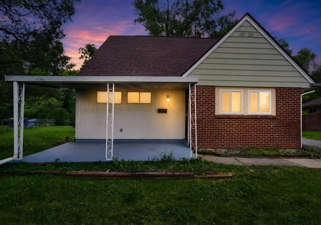 Photo 1 of Sale Pending at 2277 Marcia Dr, Columbus, OH 43211 | MLS# 226028353 | Listing updated on 2026-08-19