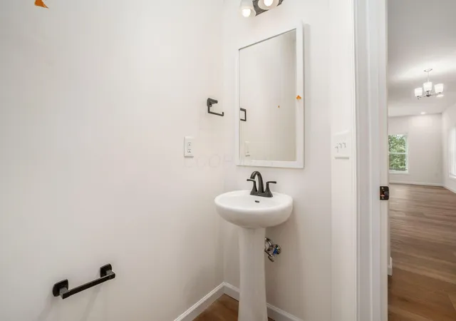 5th image of 965 Carpenter St, Columbus, OH 43206 | MLS# 226027127