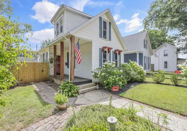 5th image of 142 Lake St, Lancaster, OH 43130 | MLS# 226026863