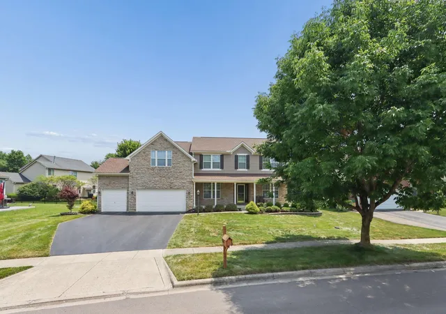 Photo 3 of Single family home for sale at 7965 Danbridge Way, Westerville, OH 43082 | MLS# 226026715 | Listing updated on 2026-09-05