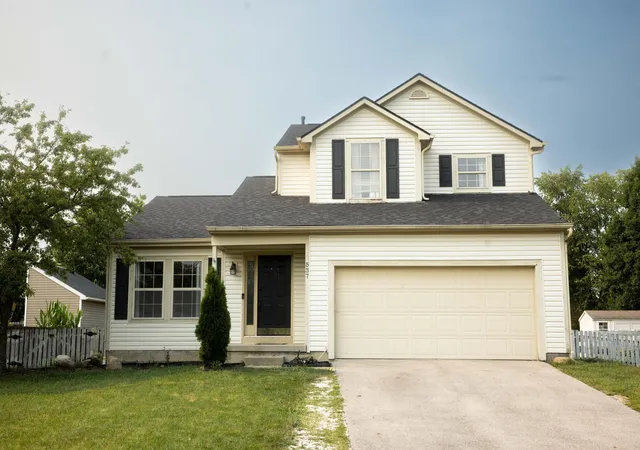 1st image of 537 Ashwyck Ct, Pataskala, OH 43062 | MLS# 226027229