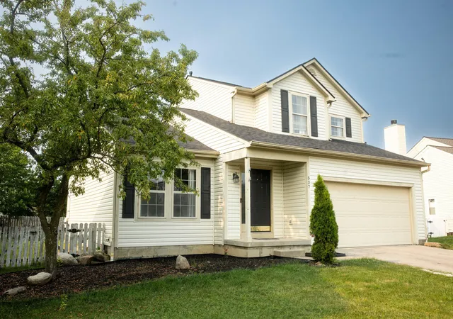 2nd image of 537 Ashwyck Ct, Pataskala, OH 43062 | MLS# 226027229