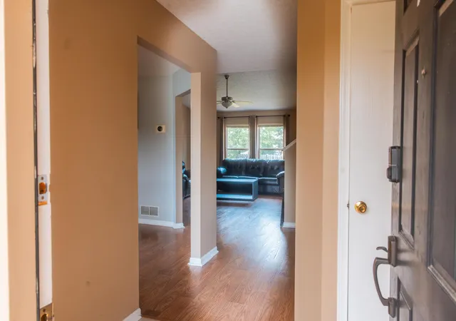 Photo 3 of Single family home for sale at 537 Ashwyck Ct, Pataskala, OH 43062 | MLS# 226027229 | Listing updated on 2026-10-03