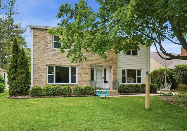Photo 1 of Single family home for sale at 2759 Plymouth Ave, Columbus, OH 43209 | MLS# 226026788 | Listing updated on 2026-09-09