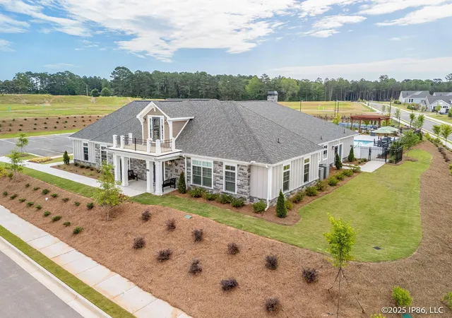 2nd image of 5632 Embassy Dr, Hilliard, OH 43026 | MLS# 226026771