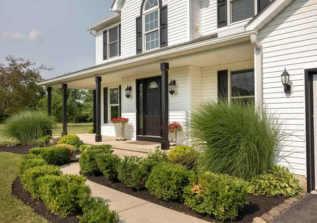 3rd image of 1472 Alton Rd, Galloway, OH 43119 | MLS# 226026808