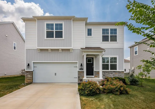 Photo 2 of Single family home for sale at 4321 Holstein Dr, Columbus, OH 43207 | MLS# 226026811 | Listing updated on 2026-09-23
