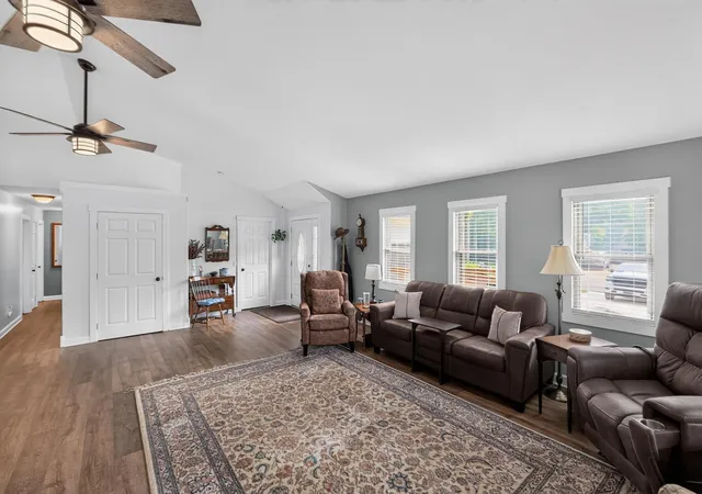4th image of 703 Daffodil Dr, Howard, OH 43028 | MLS# 226026840