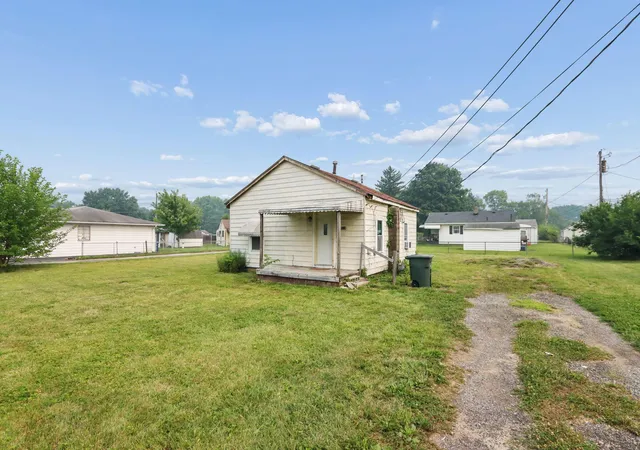 Photo 4 of Sale Pending at 1128 Hilock Rd, Columbus, OH 43207 | MLS# 226026918 | Listing updated on 2026-07-28