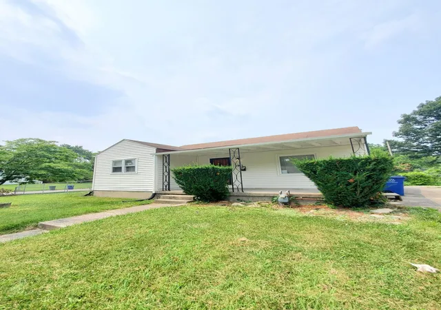 1st image of 1911 Brentnell Ave, Columbus, OH 43219 | MLS# 226026902