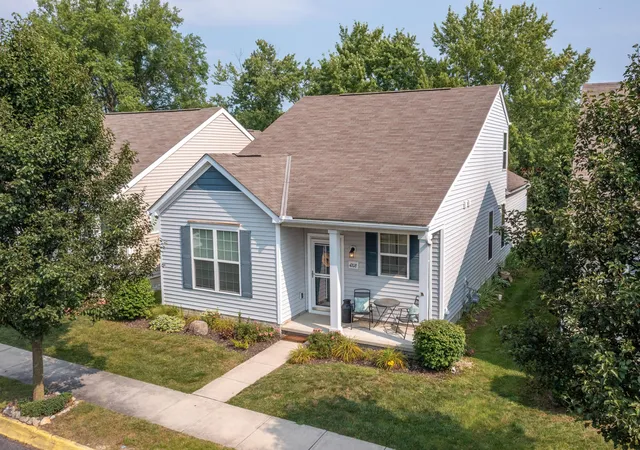 4th image of 4208 White Spruce Ln, Grove City, OH 43123 | MLS# 226030682