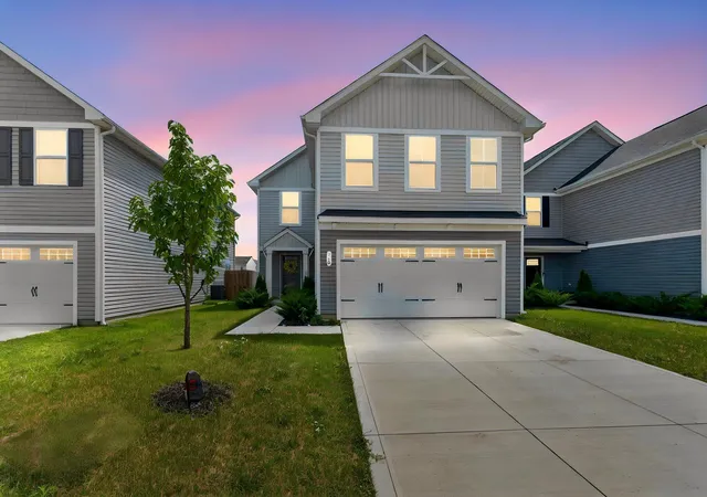 Photo 2 of Single family home for sale at 768 S Walnut St, Marysville, OH 43040 | MLS# 226026913 | Listing updated on 2026-08-15