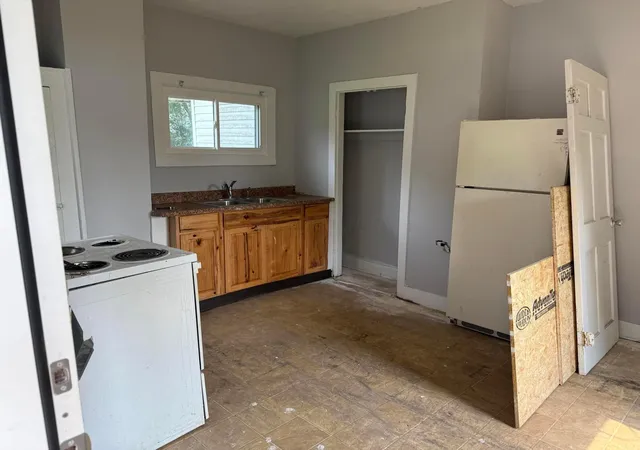 2nd image of 106 Fleek Ave, Newark, OH 43055 | MLS# 226026891