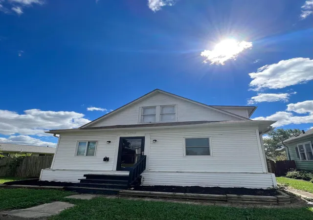 1st image of 1709 E Weber Rd, Columbus, OH 43211 | MLS# 226026901