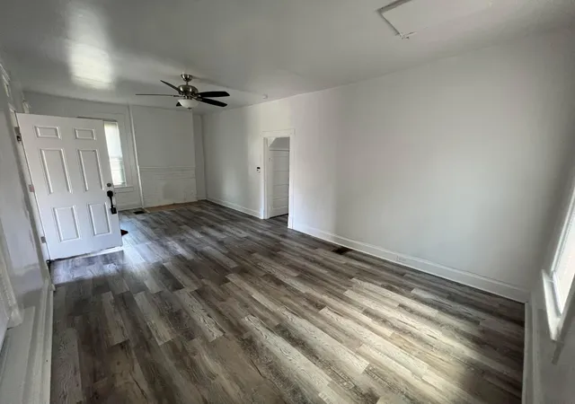 3rd image of 1709 E Weber Rd, Columbus, OH 43211 | MLS# 226026901